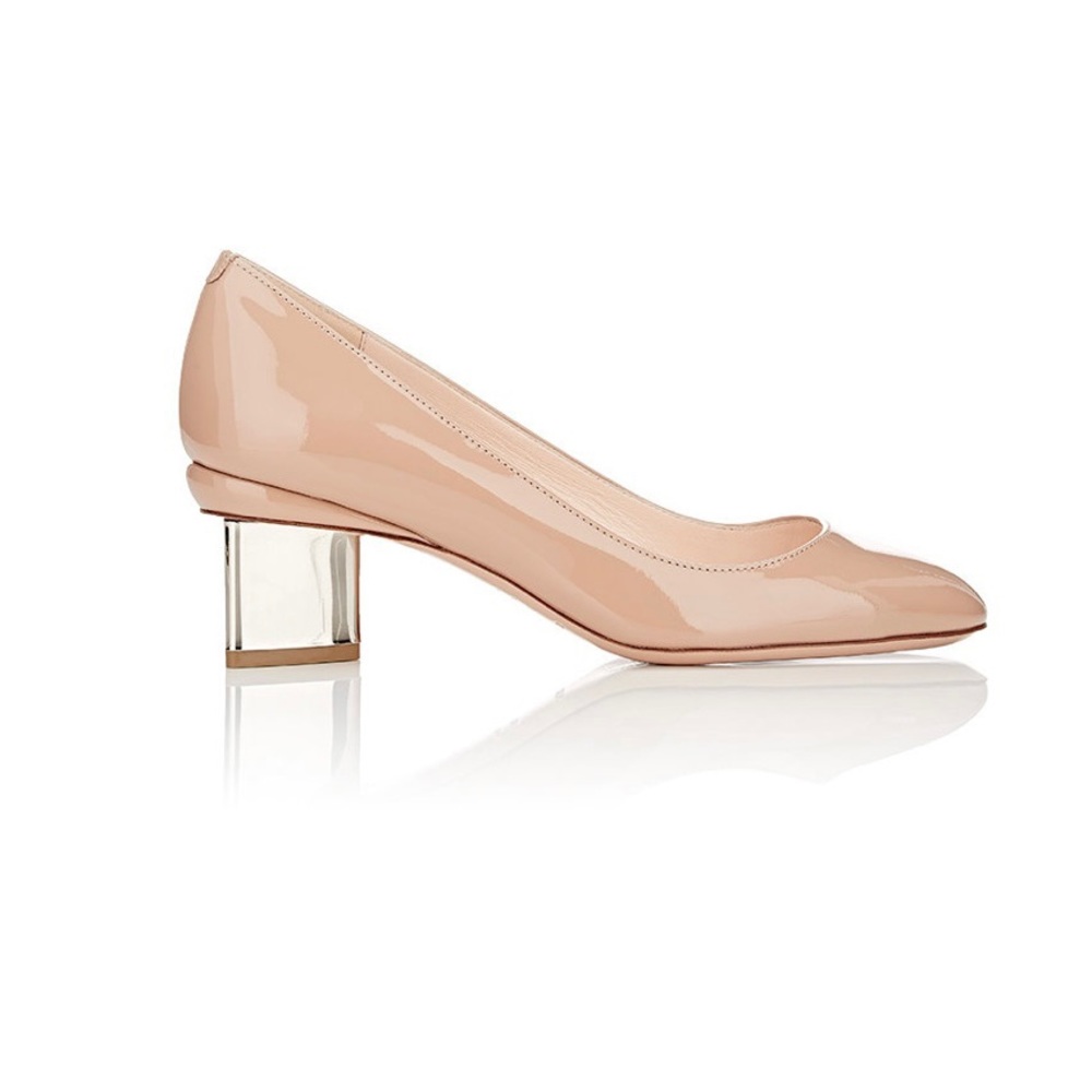 Nicholas Kirkwood beige patent leather pumps